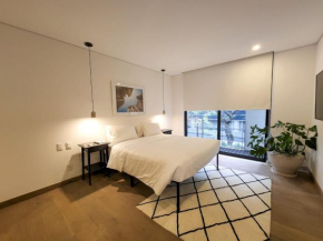 Elegant 3BR with Balcony in Polanco